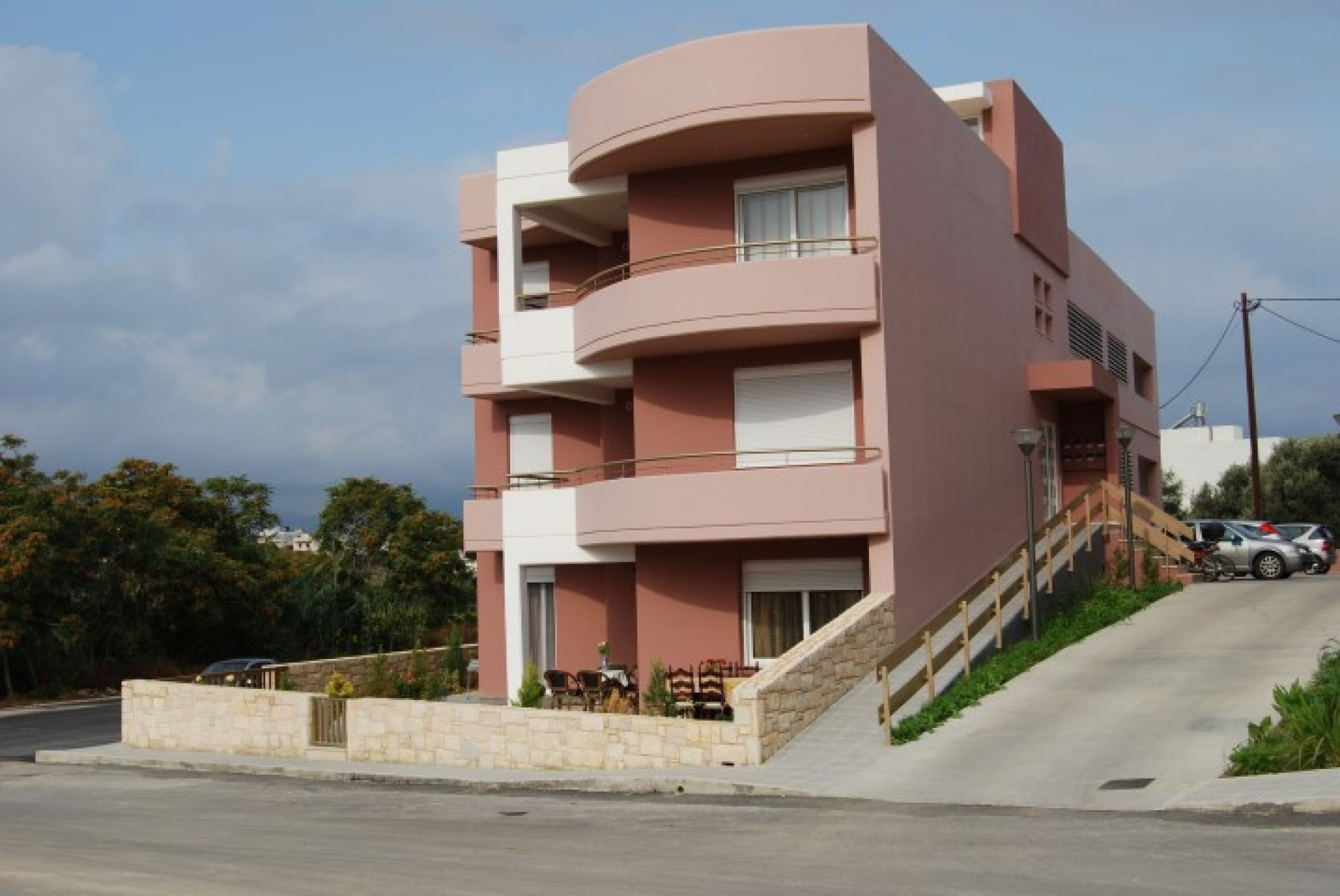 Three-storey residential complex