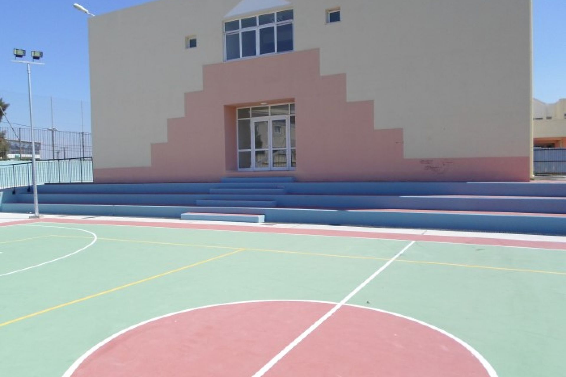 Addition of classrooms to the 10th High School of Heraklion